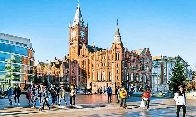 ಬ್ರಿಟಿಷ್‌ ವಿ.ವಿ.ಗಳು ಇಂದಿನ ಈಸ್ಟ್‌ ಇಂಡಿಯಾ ಕಂಪೆನಿಗಳೇ?