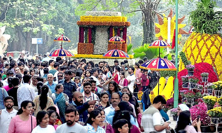 Bengaluru; ಕಬ್ಬನ್‌ ಪಾರ್ಕ್‌ ಹೂದೋಟಕ್ಕೆ ತೆರೆ: 11 ದಿನಗಳಲ್ಲಿ 6.10 ಲಕ್ಷ ಜನ ಭೇಟಿ