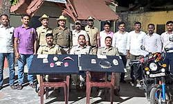 Siruguppa: ಕಳ್ಳತನ ಪ್ರಕರಣ; ಆರೋಪಿಗಳ ಬಂಧನ; ಲಕ್ಷಾಂತರ ಮೌಲ್ಯದ ಚಿನ್ನಾಭರಣ, ಬೆಳ್ಳಿ ವಶ