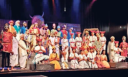 ರಂಗಸಂವೇದನೆ ಮೆರೆದ ಐತಿಹಾಸಿಕ ನಾಟಕ ಛತ್ರಪತಿ ಶಿವಾಜಿ