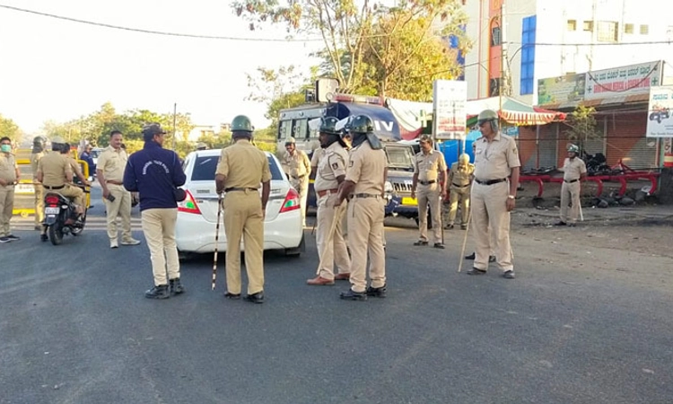 ಆಳಂದ ಲಾಡ್ಲೆ ಮಶಾಕ್ ದರ್ಗಾದಲ್ಲಿ ಶಿವ ಪೂಜೆಗೆ ಅವಕಾಶ: ಬಿಗಿ ಪೊಲೀಸ್ ಬಂದೋಬಸ್ತ್