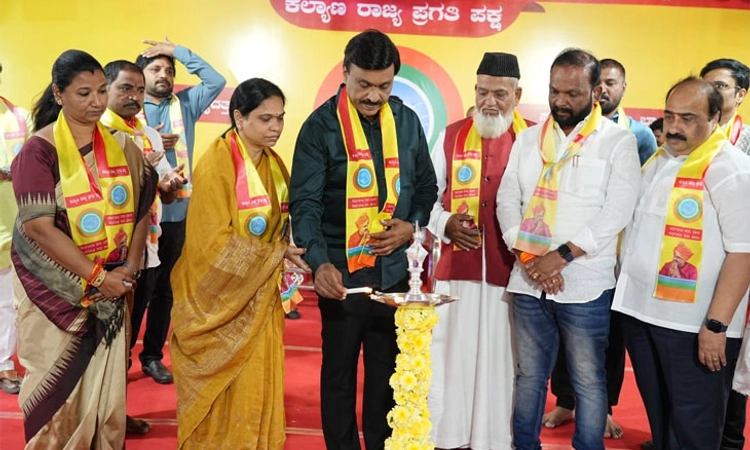 ಶ್ರೀರಾಮುಲು ಅವರನ್ನು ಮಗನಂತೆ ಕಂಡಿದ್ದೆ, ಆದರೆ ಈಗ…:ಗಾಲಿ ರೆಡ್ಡಿ ಬೇಸರ