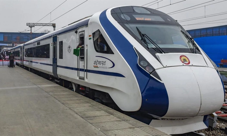 ದೇಶಾದ್ಯಂತ ಬರಲಿದೆ “ವಂದೇ ಮೆಟ್ರೋ’: ಸಚಿವ ಅಶ್ವಿ‌ನಿ ವೈಷ್ಣವ್‌ ಘೋಷಣೆ