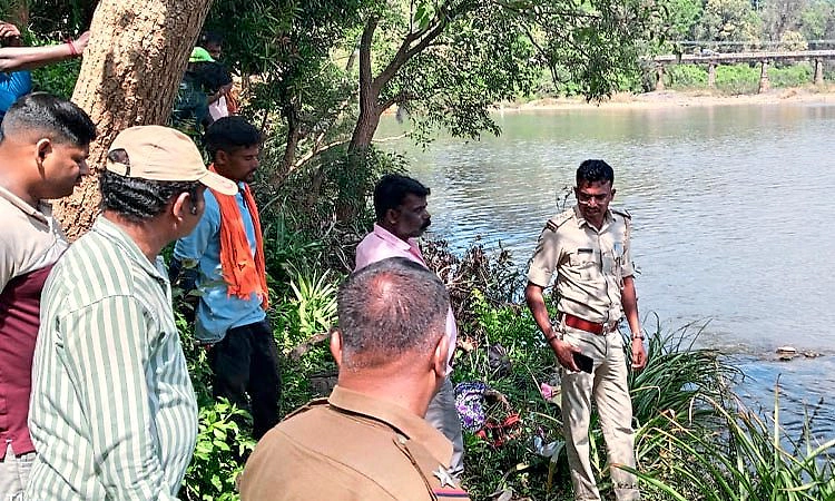 Chikkamagaluru: ನದಿಯಲ್ಲಿ ಈಜಲು ಹೋಗಿದ್ದ ಇಬ್ಬರು ಯುವಕರು ನೀರು ಪಾಲು