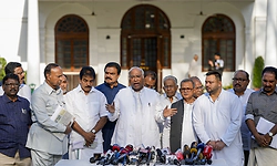 Oppn parties to vote against delimitation provisions in Constitution amendment bill: Kharge