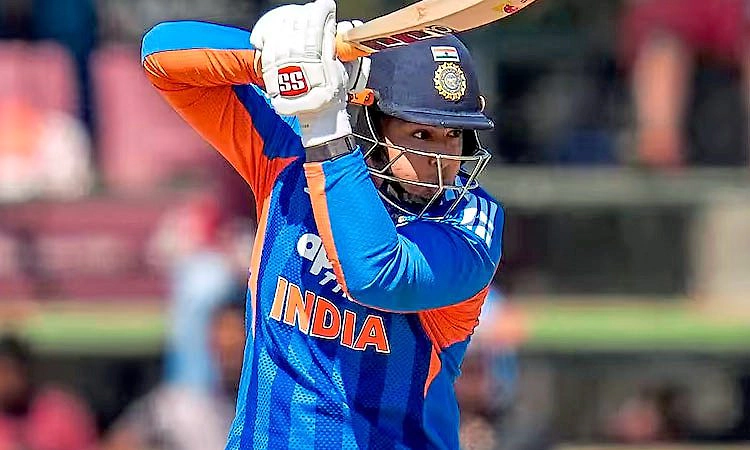 T20 Cricket: ಸಿಕ್ಸರ್ ಪಟ್ಟಿಯಲ್ಲಿ ಅಭಿಷೇಕ್ ದಾಖಲೆ ಮುರಿಯುವತ್ತ ವೈಭವ್ ಸೂರ್ಯವಂಶಿ
