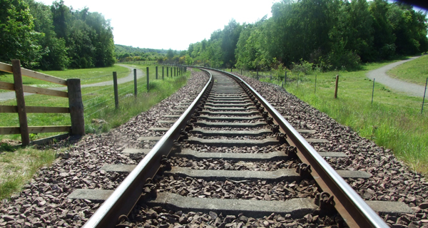 Railway-Track-600.jpg