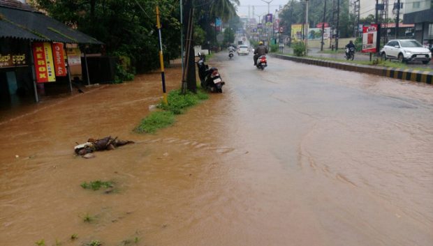 Mangalore-Rain-01.jpg