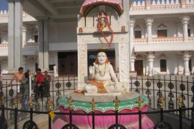 mantralayam-temple.jpg