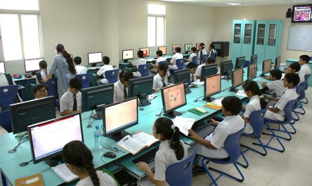 computer-school-students.jpg