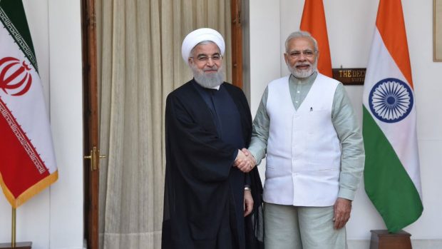 Modi-Rouhani-700.jpg