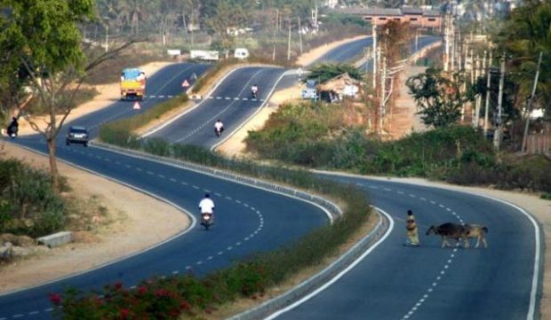 Bangalore—Mysore-Highway,.jpg
