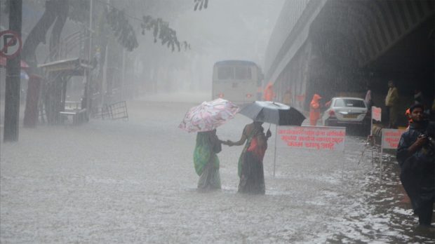 mumbai-heavy-rains-700.jpg