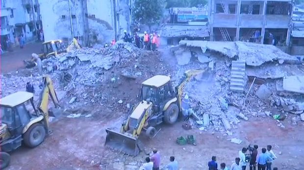 gujarath-building-collapse-700.jpg