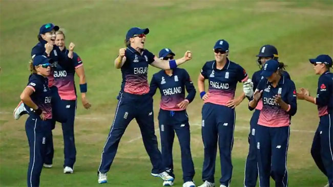 england-women-cricket-team.jpg