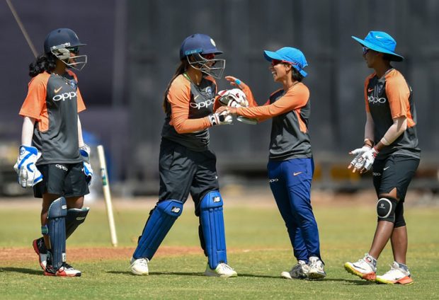 women-indian-players-practice.jpg