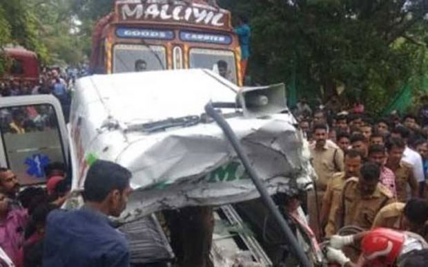 Ambulance-Accident,-Kerala
