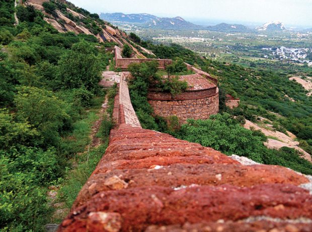 Sankagiri_Hill_Fort_wall11