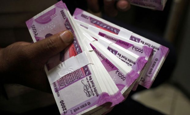 Rupee-2000-notes-730