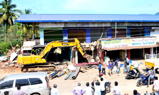 Road widening: Clearance of buildings