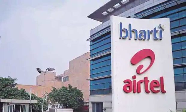 Bharti Airtel continues to gain share, as Jio loses active subscribers