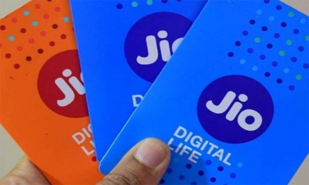 Reliance jio offers discounts to retain users during corona pandemic