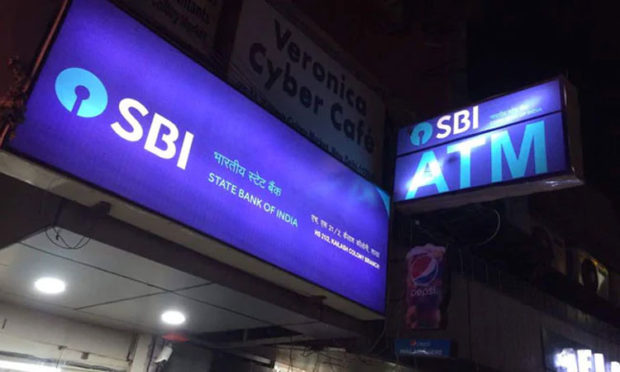 atm-cash-withdrawing-will-be-expensive-from-july-1-sbi-has-made-changes-in-many-rules