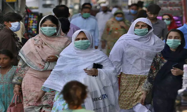 Pak ranks 30th globally after recording over 15,000 COVID infections in week
