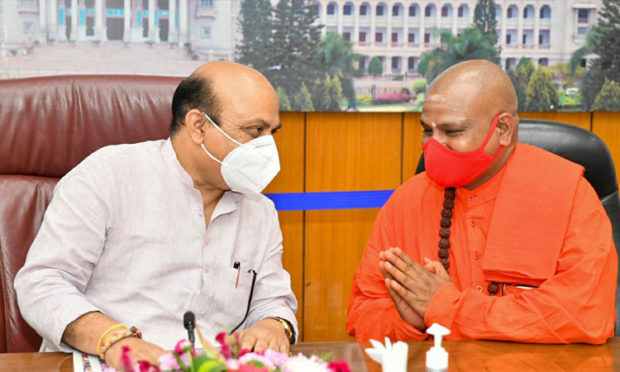 Jagadguru Valmiki  Prasananda Nanda Mahaswamy meets  Chief Minister