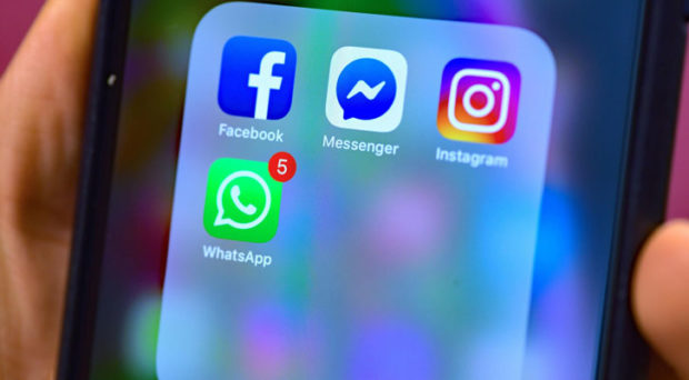 what is the reason behind whats whatsapp, instagram, facebook server down