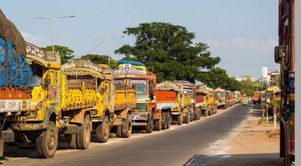 heavy load vehicles banned in chikkamagaluru district