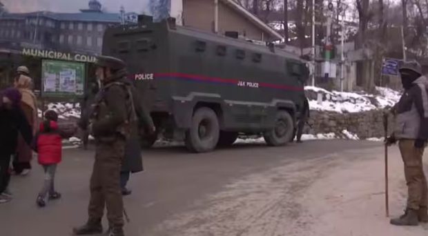 gunfight-between-terrorist-and-security-forces-in-jammu-and-kashmirs-budgam