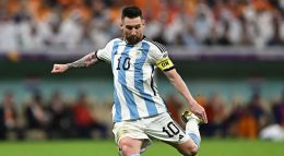 Lionel Messi Scores 800 Career Goals
