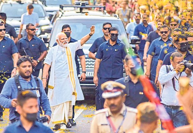 Kerala PM Modi ಮಿಂಚು: ಕೊಚ್ಚಿಯಲ್ಲಿ ಭರ್ಜರಿ ರೋಡ್‌ಶೋ ,ಎರಡು ದಿನಗಳ ಪ್ರವಾಸ