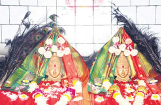 ಮೂಡಲಗಿ: ಭಕ್ತರ ಸಂಕಷ್ಟ ಪರಿಹರಿಸುವ ಹಳ್ಳೂರವ್ವಾ-9 ದಿನಗಳ ಕಾಲ ಜಾತ್ರೆ