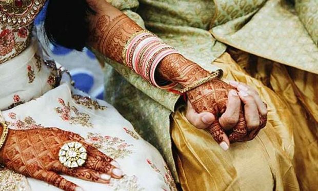 Indore: ಮದುವೆಗೆ ಕೆಲ ನಿಮಿಷ ಇರುವಾಗಲೇ ವಿಷ ಸೇವಿಸಿದ ವಧು – ವರ