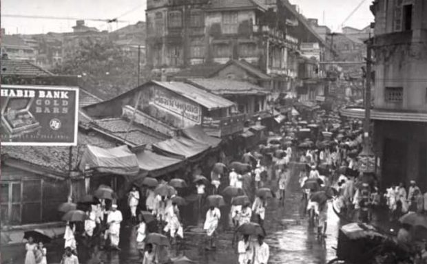 147 Years Histroy:ಬಾಂಬೆ ಸ್ಟಾಕ್‌ ಎಕ್ಸ್‌ ಚೇಂಜ್‌ ಮೊದಲು ಆರಂಭವಾಗಿದ್ದು ಆಲದ ಮರದ ಕೆಳಗೆ!