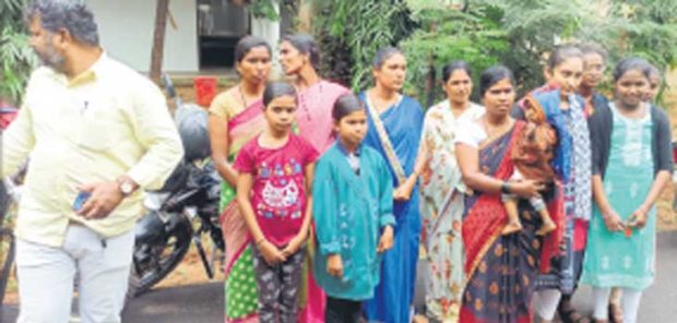 ಹುಬ್ಬಳ್ಳಿ: ಹಾಸ್ಟೆಲ್‌ ಸೌಲಭ್ಯವಿಲ್ಲದೆ 14 ವಿದ್ಯಾರ್ಥಿನಿಯರು ಅತಂತ್ರ‌