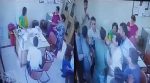 Watch: ಬಸ್ಕಿ ಹೊಡೆಯೊ ಶಿಕ್ಷೆ- ಶಿಕ್ಷಕನನ್ನು ಹಿಗ್ಗಾಮುಗ್ಗಾ ಥಳಿಸಿದ ವಿದ್ಯಾರ್ಥಿಯ ತಂದೆ!