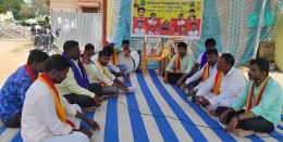 Protest: ಕಳಪೆ ಕಾಮಗಾರಿ… ತಪ್ಪಿತಸ್ಥರ ವಿರುದ್ಧ ಸೂಕ್ತ ಕ್ರಮಕ್ಕೆ ಒತ್ತಾಯಿಸಿ ಪ್ರತಿಭಟನೆ