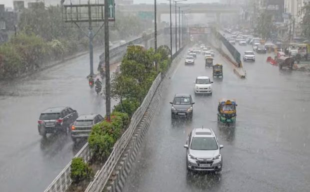 Heavy Rain, Lightning Strikes:ಮಳೆಯಿಂದ ಗುಜರಾತ್‌ನಲ್ಲಿ ಎಂಟು ಮಂದಿ ಸಾವು