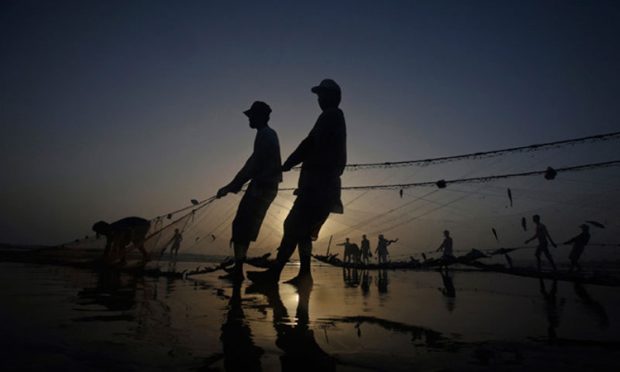 Pak Fisherman: ರಾತ್ರಿ ಬೆಳಗಾಗುವುದರೊಳಗೆ ಕೋಟ್ಯಾಧಿಪತಿಯಾದ ಮೀನುಗಾರ