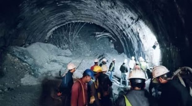 under-construction tunnel collapses in Uttarakhand