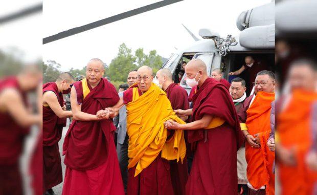 Dalai Lama:13 ವರ್ಷಗಳ ಬಳಿಕ 3 ದಿನಗಳ ಭೇಟಿಗಾಗಿ ಸಿಕ್ಕಿಂಗೆ ಆಗಮಿಸಿದ ದಲೈ ಲಾಮಾ