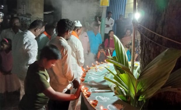 kuAyodhya Ram Mandir; ಸಾರ್ವಜನಿಕರೊಂದಿಗೆ ದೀಪೋತ್ಸವದಲ್ಲಿ ಮಿಂದೆದ್ದ ಮುಸ್ಲಿಂ ಬಾಂಧವರು