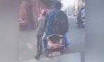 Video:ಪೆಟ್ರೋಲ್‌ ಖಾಲಿಯಾದರೂ ಬೈಕ್‌ ಟ್ಯಾಕ್ಸಿಯಿಂದ ಇಳಿಯದ ಗ್ರಾಹಕ: ದೂಡಿಕೊಂಡು ಸಾಗಿದ ಚಾಲಕ