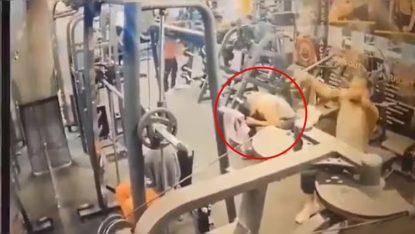 Video: Gymನಲ್ಲಿ ವರ್ಕ್ ಔಟ್ ಮಾಡುತ್ತಿದ್ದ ವ್ಯಕ್ತಿ ಇದ್ದಕಿದ್ದಂತೆ ಕುಸಿದು ಬಿದ್ದು ಮೃತ್ಯು