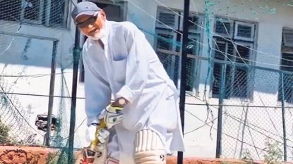 Haji Karam Din: 102ನೇ ವಯಸ್ಸಿನಲ್ಲೂ ಕ್ರಿಕೆಟ್‌ ಆಟ!